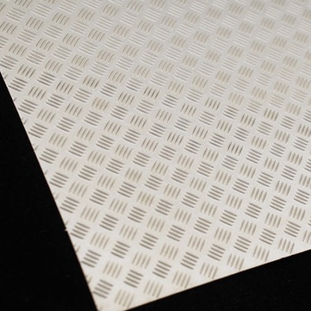 Yeah Racing Steel Diamond Plate Accessory Type A 14cm X 20cm (1)